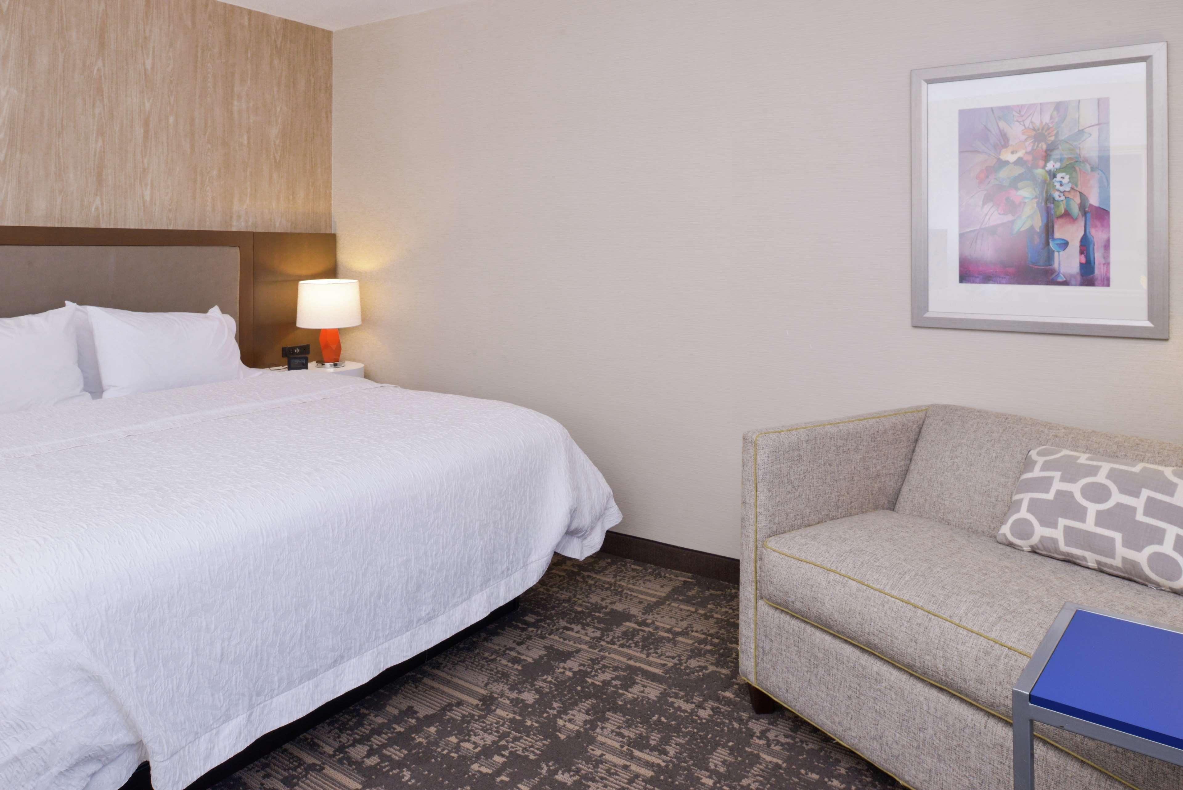Hampton Inn & Suites Уилмингтон Экстерьер фото