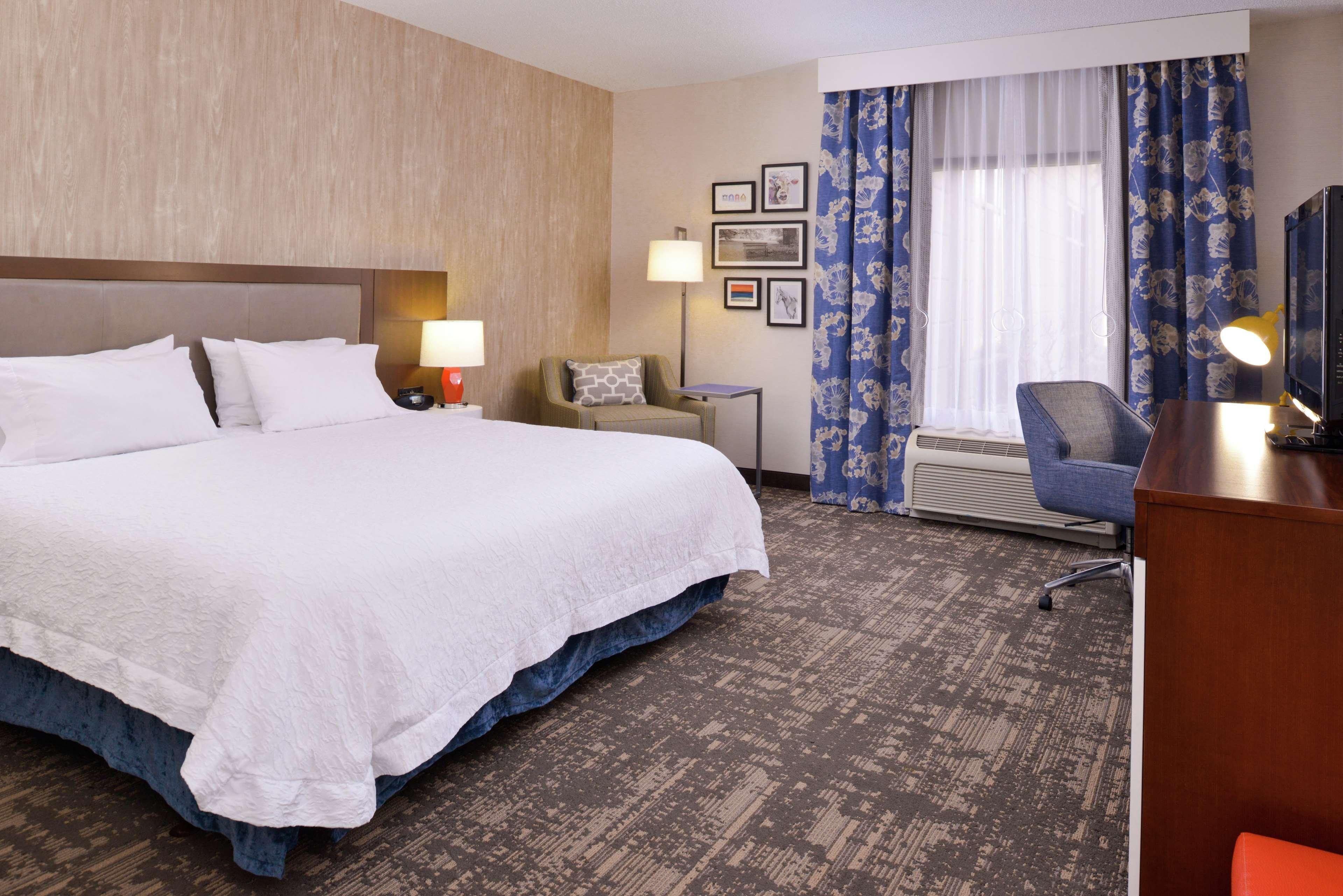 Hampton Inn & Suites Уилмингтон Экстерьер фото