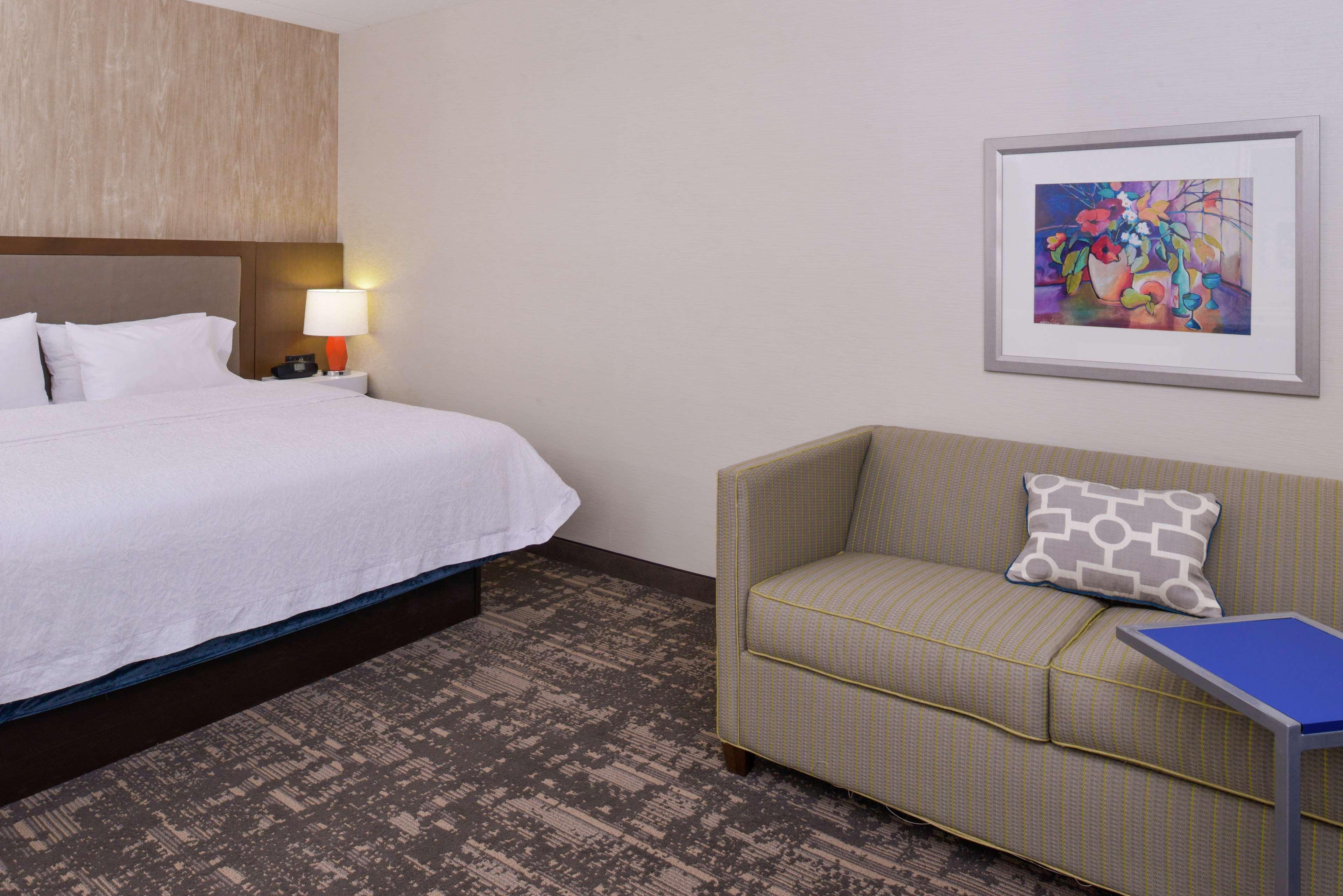 Hampton Inn & Suites Уилмингтон Экстерьер фото