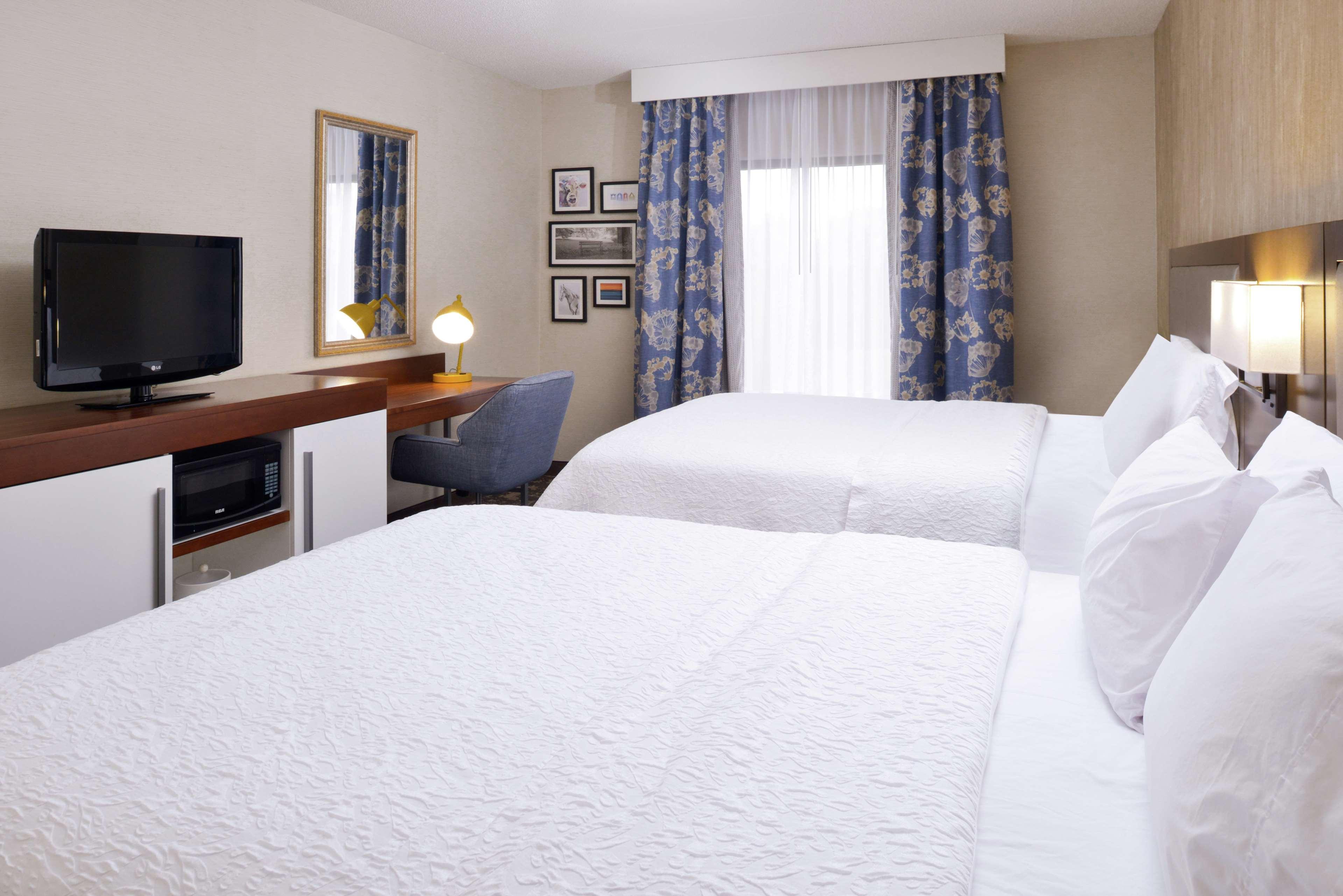 Hampton Inn & Suites Уилмингтон Экстерьер фото