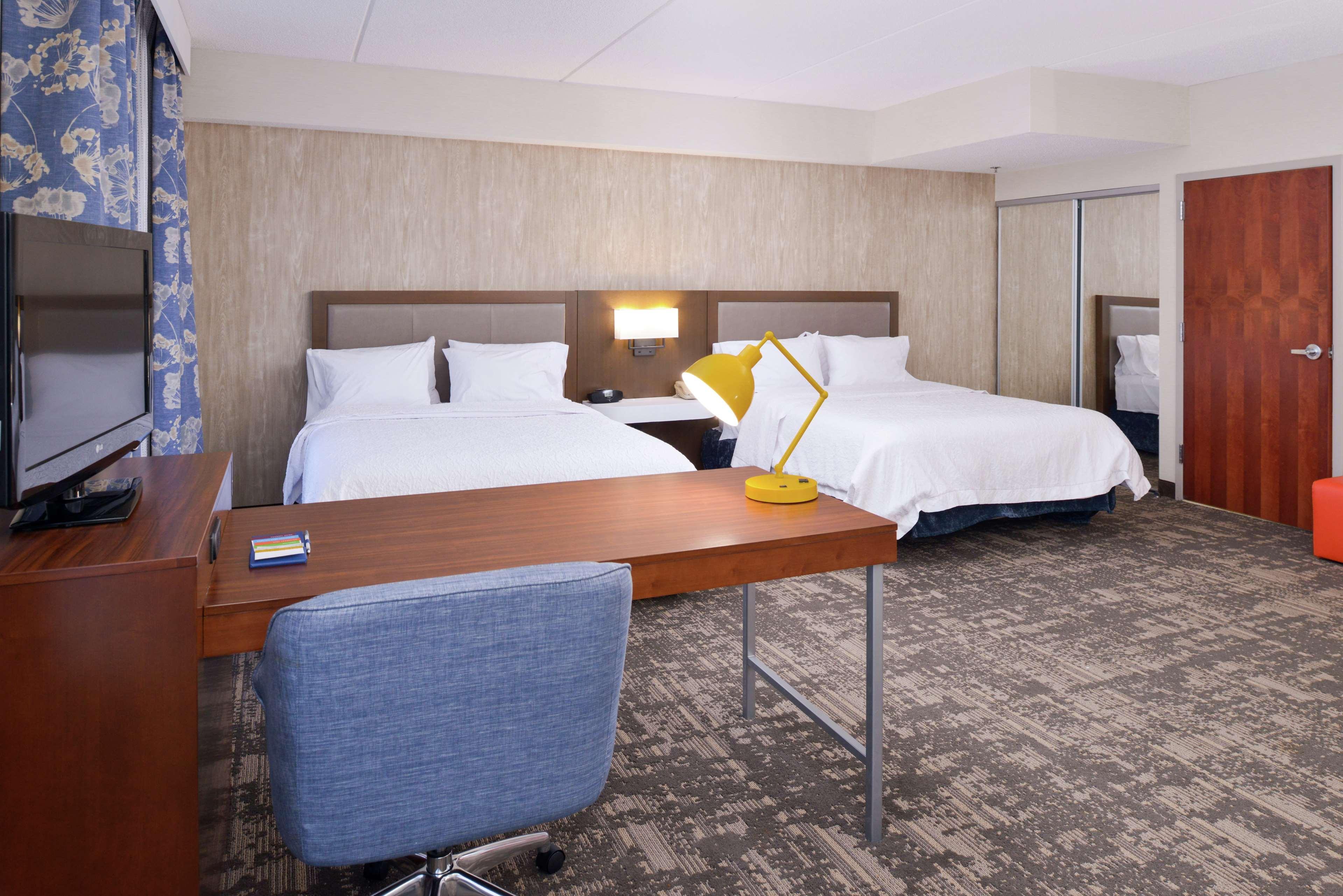 Hampton Inn & Suites Уилмингтон Экстерьер фото