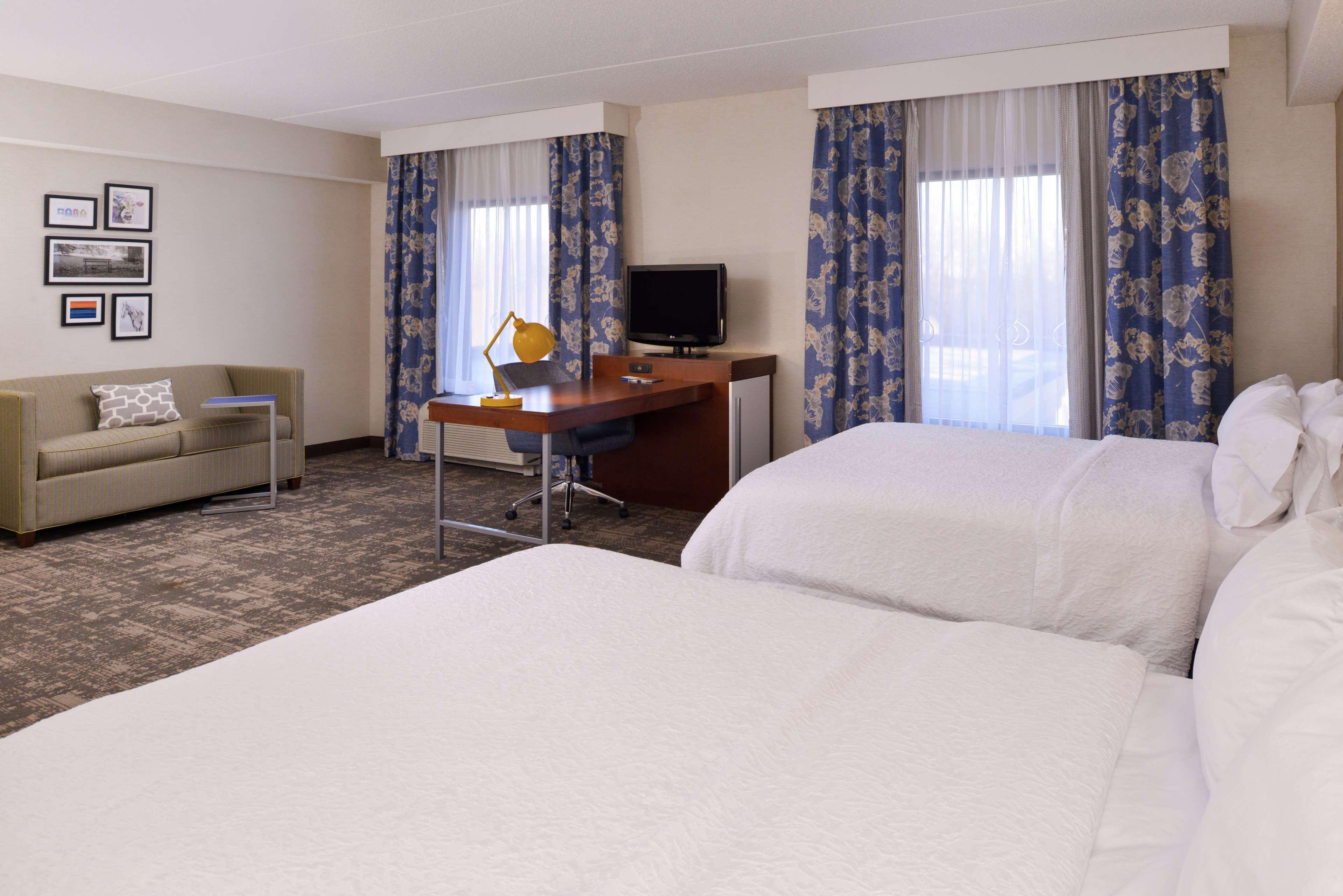 Hampton Inn & Suites Уилмингтон Экстерьер фото