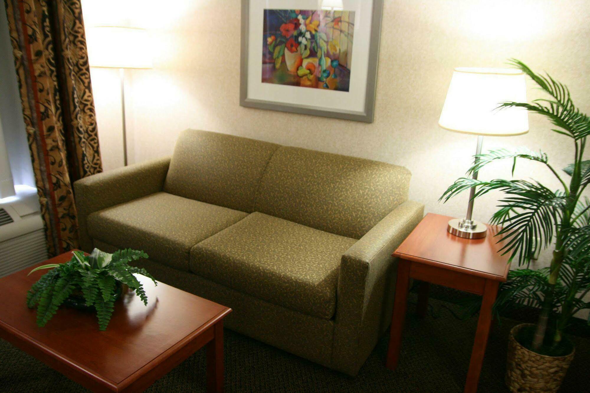 Hampton Inn & Suites Уилмингтон Номер фото